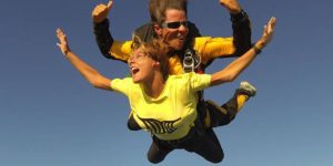Paracaidismo en Higuerote Salto tipo Tándem
